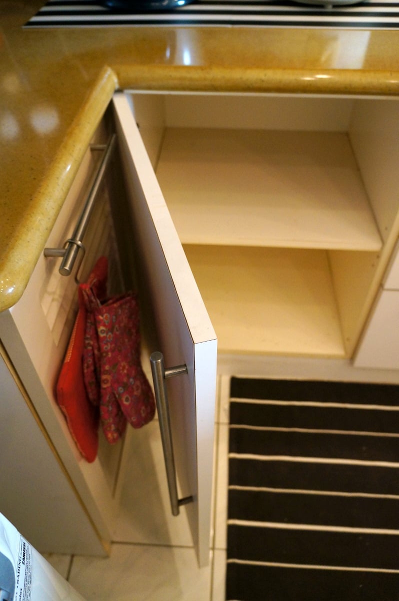 My METOD Makeover: The journey of a thousand cabinets begins ... - kitchen before - problem door