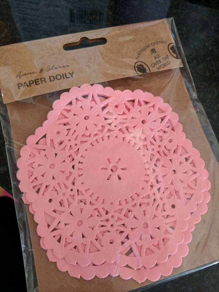 Paper doilies