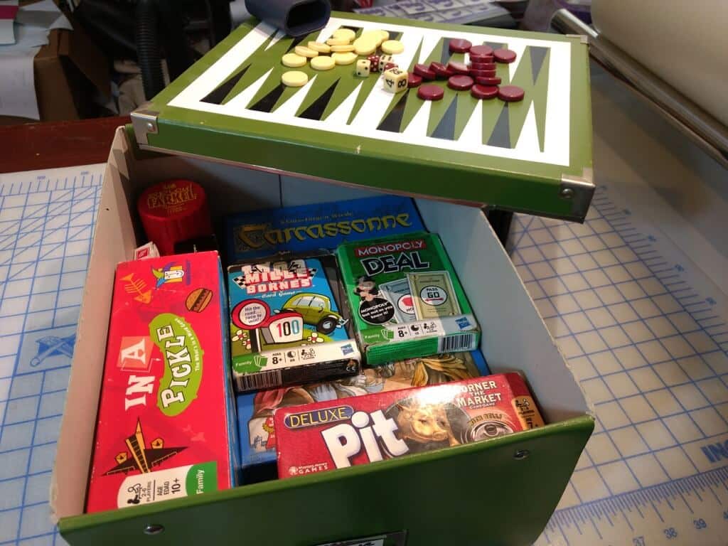 Backgammon and board games storage and play box